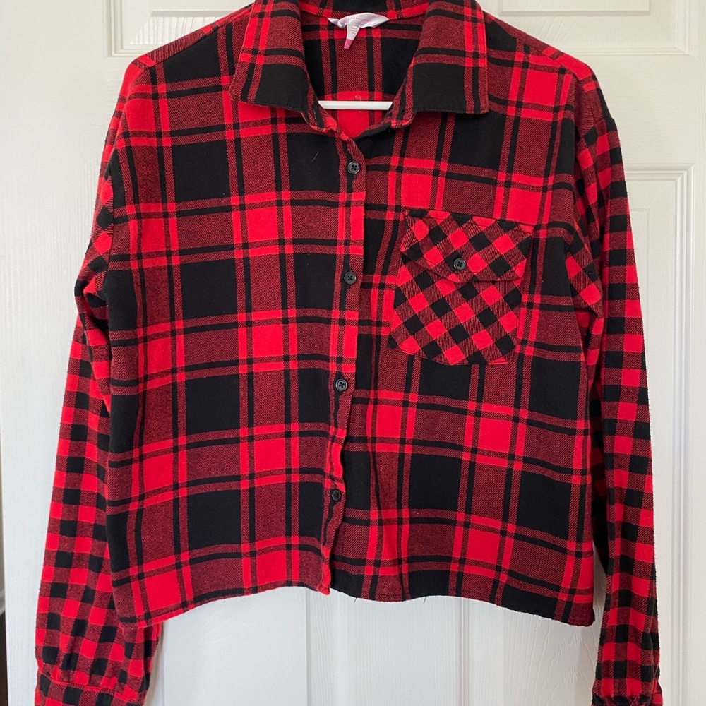 No Boundaries Red and Black Plaid Shirt